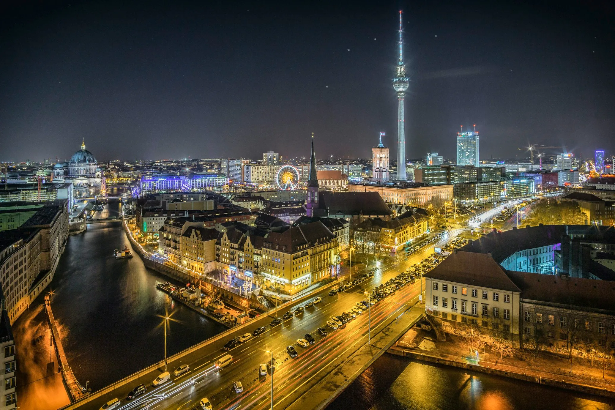 ul. Wspólna 27, 00-519 Warszawa, Polska